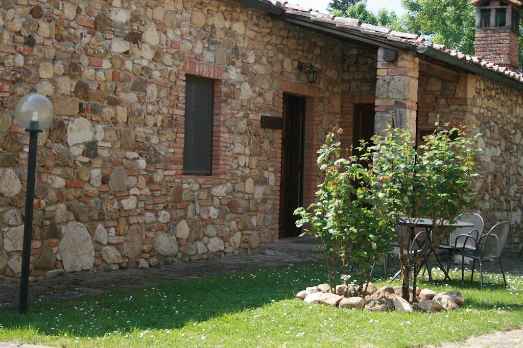 Agriturismo Il Torrione Lecchi Exterior photo